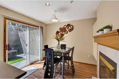 6609 Raymond Road, Madison, WI 53711 - Photo 13