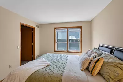 6609 Raymond Road, Madison, WI 53711 - Photo 27