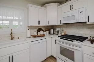 190 Antoine St, Mineral Point, WI 53565 - Photo 17