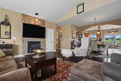 30193 Buncombe Road, Hazel Green, WI 53811 - Photo 9
