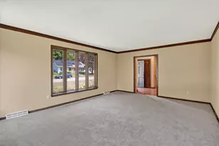 2511 Elizabeth St, Janesville, WI 53548 - Photo 7