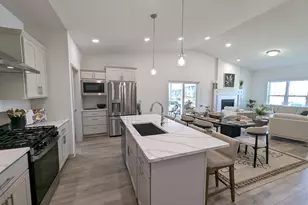 6679 Redpoll Rd, Middleton, WI 53562 - Photo 25