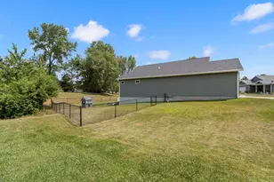 N6736 Clover Ln, Pardeeville, WI 53954 - Photo 55
