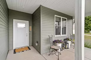 N6736 Clover Ln, Pardeeville, WI 53954 - Photo 5