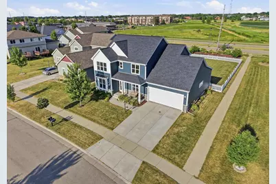 353 Bella Way, Sun Prairie, WI 53590 - Photo 5