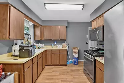 2111 S Osborne Avenue, Janesville, WI 53546 - Photo 9