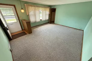 1429 N Pontiac Dr, Janesville, WI 53545 - Photo 7