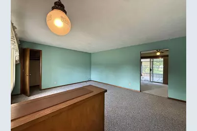 1429 N Pontiac Drive, Janesville, WI 53545 - Photo 5