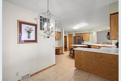 4001 Monona Drive #204, Monona, WI 53716 - Photo 13