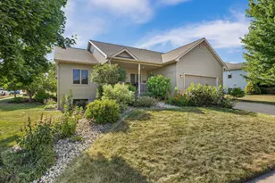 391 N Heatherstone Dr, Sun Prairie, WI 53590 - Photo 1