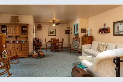 842 N Wright Road, Janesville, WI 53546 - Photo 5
