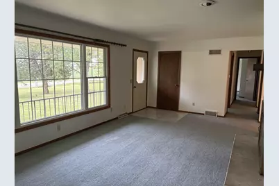 10804 W Hwy 14 Road, Janesville, WI 53536 - Photo 5