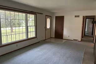 10804 W Hwy 14 Rd, Janesville, WI 53536 - Photo 5