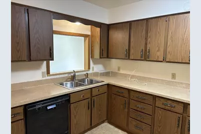 10804 W Hwy 14 Road, Janesville, WI 53536 - Photo 11