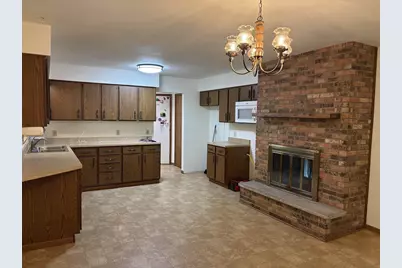 10804 W Hwy 14 Road, Janesville, WI 53536 - Photo 9