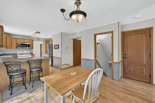 4507 Stonewood Dr, Middleton, WI 53562 - Photo 17