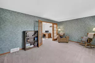 4507 Stonewood Dr, Middleton, WI 53562 - Photo 7