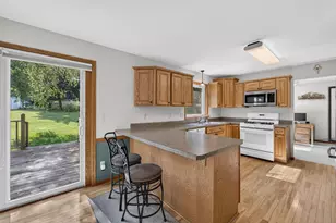 4507 Stonewood Dr, Middleton, WI 53562 - Photo 15