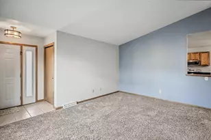 2211 Wood View Dr, Stoughton, WI 53589 - Photo 7