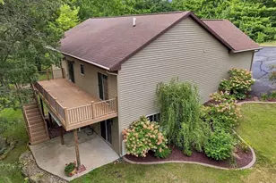 E9265 Pebblebeach Dr, Wisconsin Dells, WI 53965 - Photo 9