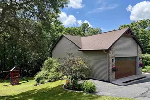 E9265 Pebblebeach Dr, Wisconsin Dells, WI 53965 - Photo 3