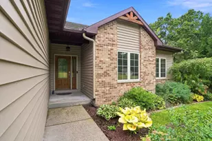 E9265 Pebblebeach Dr, Wisconsin Dells, WI 53965 - Photo 5