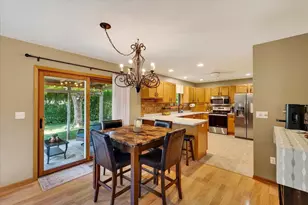 1004 Gomer Dr, Beaver Dam, WI 53916 - Photo 9