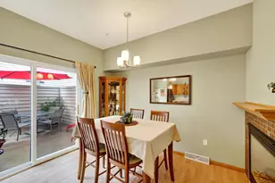 59 S Gardens Way, Fitchburg, WI 53711 - Photo 7