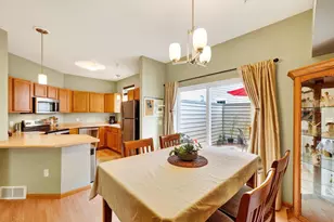 59 S Gardens Way, Fitchburg, WI 53711 - Photo 7