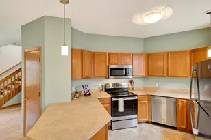 59 S Gardens Way, Fitchburg, WI 53711 - Photo 13