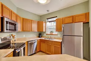 59 S Gardens Way, Fitchburg, WI 53711 - Photo 11