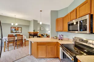 59 S Gardens Way, Fitchburg, WI 53711 - Photo 7
