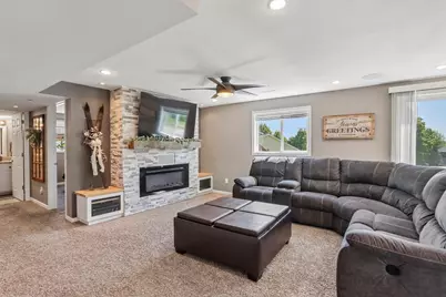 809 Brookstone Crest, Mount Horeb, WI 53572 - Photo 43