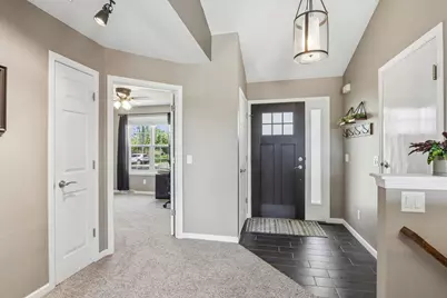 809 Brookstone Crest, Mount Horeb, WI 53572 - Photo 7