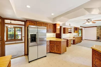 W248S6845 Sugar Maple Drive, Waukesha, WI 53189 - Photo 25