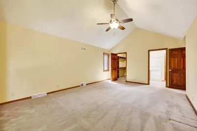 W248S6845 Sugar Maple Drive, Waukesha, WI 53189 - Photo 9