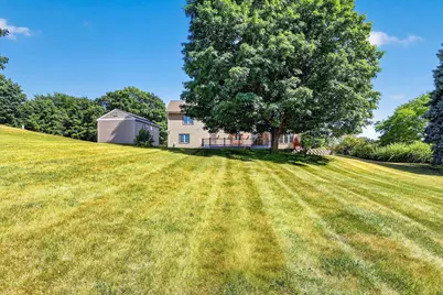 W248S6845 Sugar Maple Drive, Waukesha, WI 53189 - Photo 5