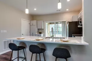 2674 Notre Dame Dr, Fitchburg, WI 53711 - Photo 9