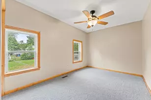 422 Ridge St, Baraboo, WI 53913 - Photo 17
