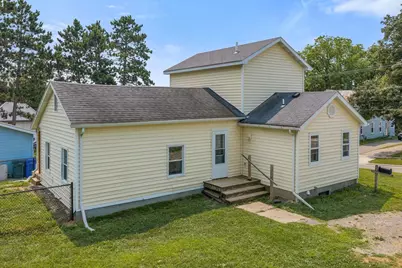 422 Ridge Street, Baraboo, WI 53913 - Photo 1
