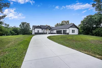 5611 N Vista, Janesville, WI 53548 - Photo 1