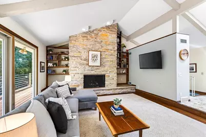 7116 Applewood Drive, Madison, WI 53719 - Photo 9