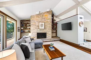 7116 Applewood Dr, Madison, WI 53719 - Photo 9