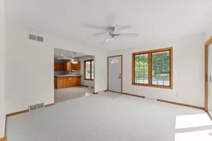 1038 N Thompson Dr, Madison, WI 53704 - Photo 13