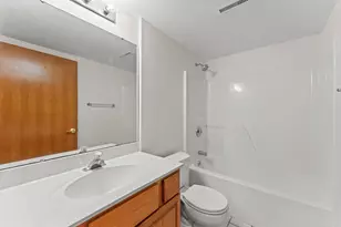 1038 N Thompson Dr, Madison, WI 53704 - Photo 33