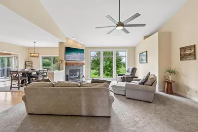 W13887 Bannan Court, Prairie Du Sac, WI 53578 - Photo 5
