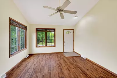 5009 Sycamore Avenue, Madison, WI 53704 - Photo 3