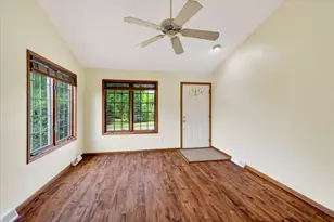 5009 Sycamore Ave, Madison, WI 53704 - Photo 3