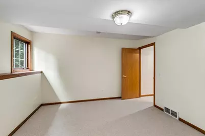 5009 Sycamore Avenue, Madison, WI 53704 - Photo 31