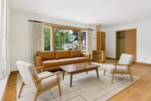 1710 Thackeray Rd, Madison, WI 53704 - Photo 7